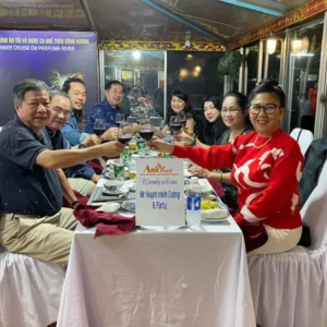 Vé tour ghép Ăn tối + Nghe ca Huế trên sông Hương thuyền thường