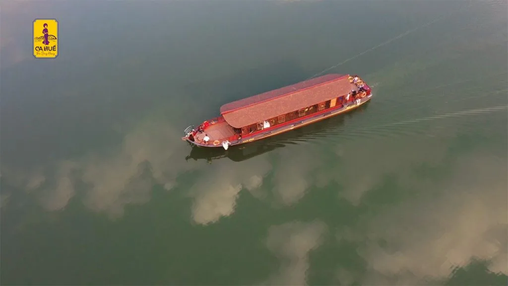 Vé tour bao thuyền nghe ca Huế trên sông Hương - Ảnh 2