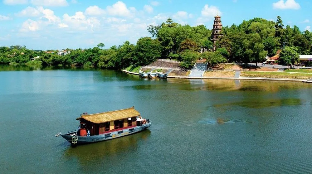 Vé tour bao thuyền nghe ca Huế trên sông Hương - Ảnh 3